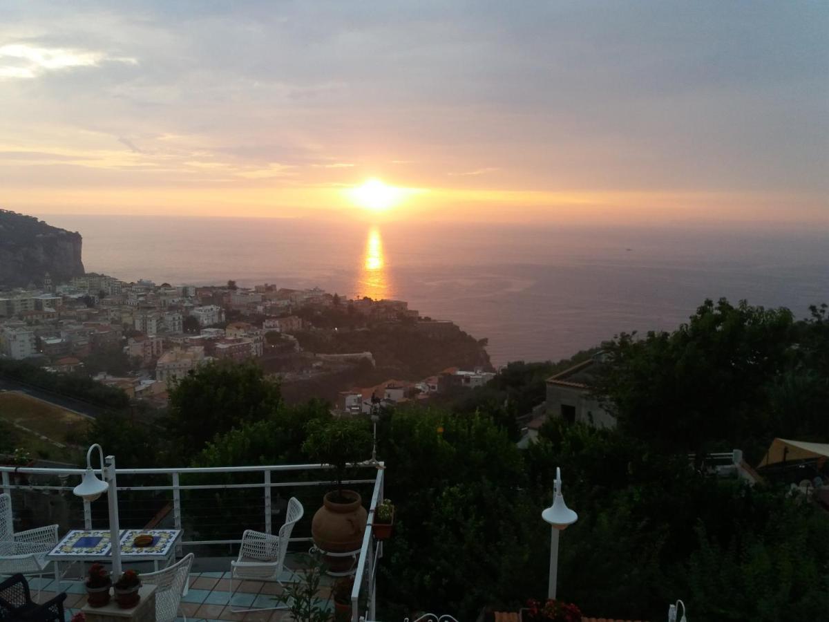 Garden On The Sea Bed & Breakfast Vico Equense Exterior photo