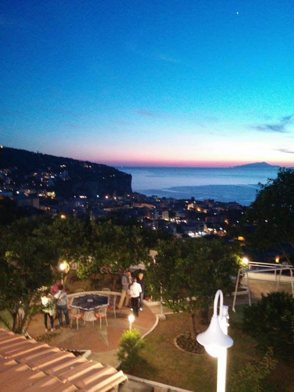 Garden On The Sea Bed & Breakfast Vico Equense Exterior photo
