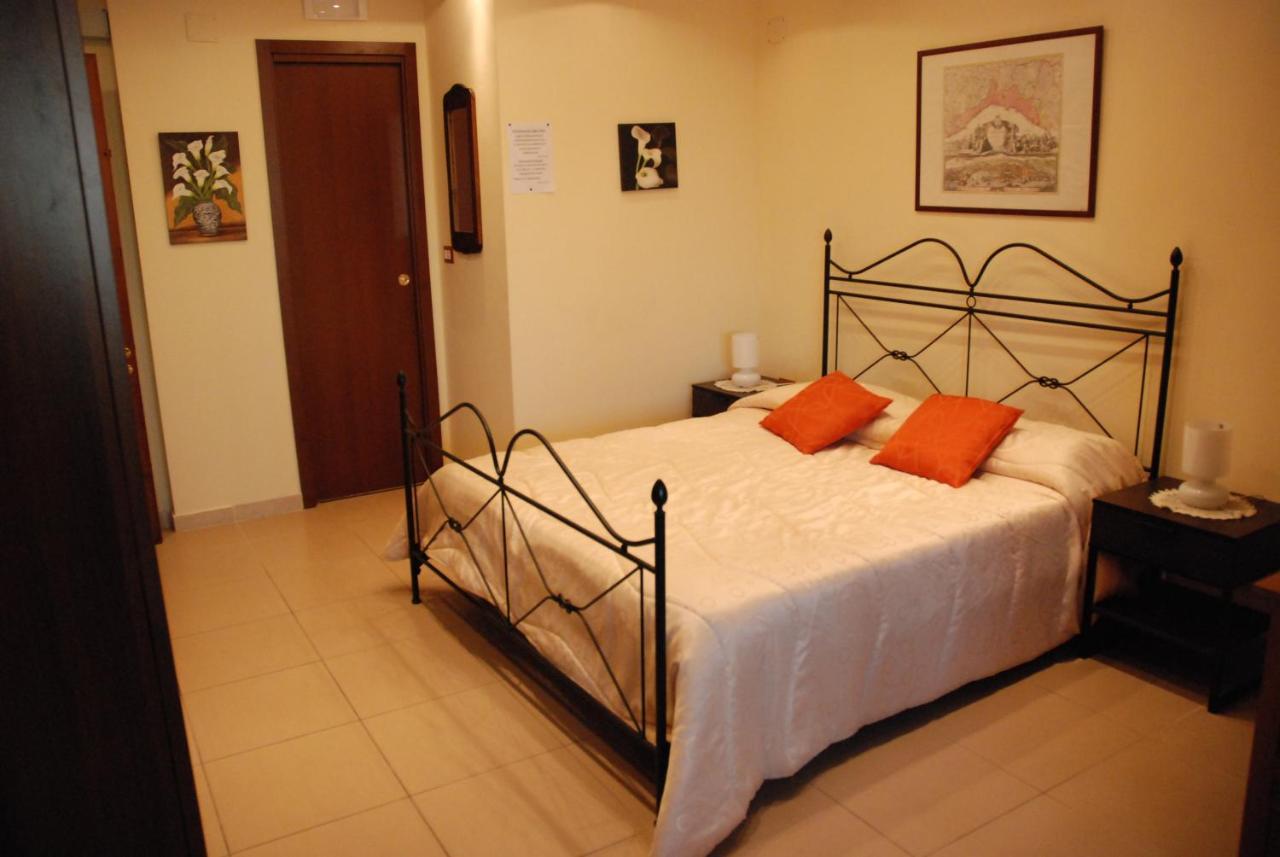 Garden On The Sea Bed & Breakfast Vico Equense Exterior photo