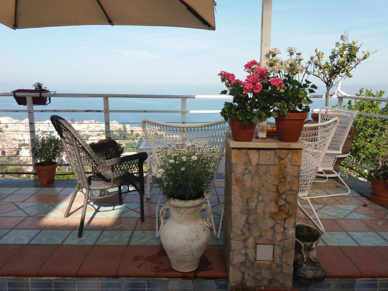 Garden On The Sea Bed & Breakfast Vico Equense Exterior photo