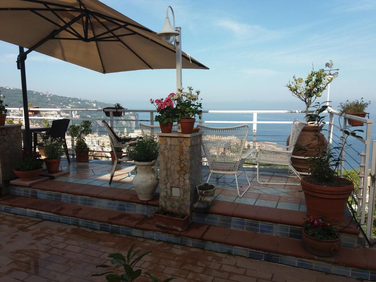 Garden On The Sea Bed & Breakfast Vico Equense Exterior photo